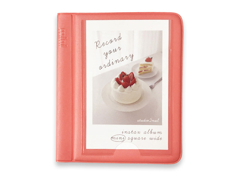 コーラルピンク