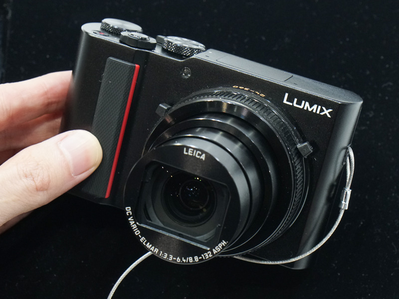 LUMIX TX2