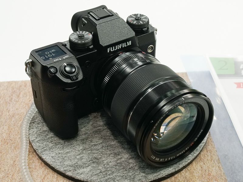 FUJIFILM X-H1