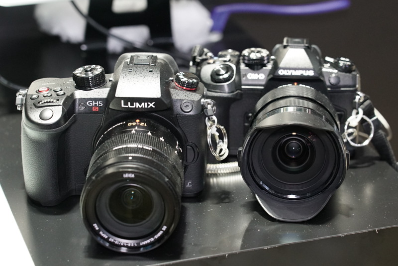 LUMIX GH5s、OM-D E-M1 Mark II