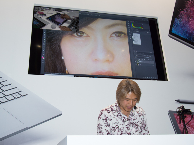 関康隆さんのステージ。ポートレート写真を例に、セレクトから調整までの一連のフローを紹介した。