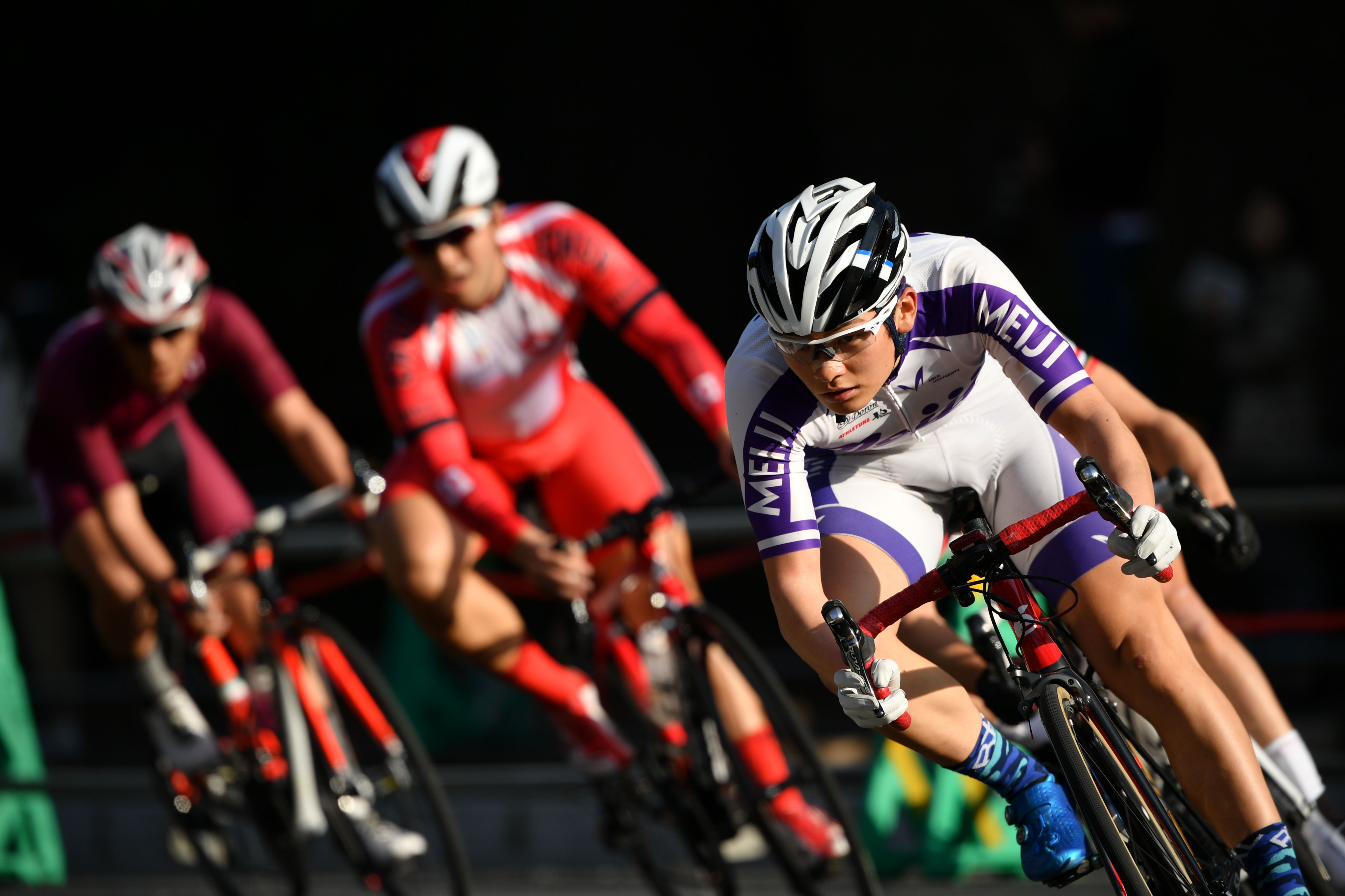 D5 / AF-S NIKKOR 180-400mm f/4E TC1.4 FL ED VR / 1/1,250秒 / F5 / -0.7EV / ISO 200 / シャッター優先AE / 400mm