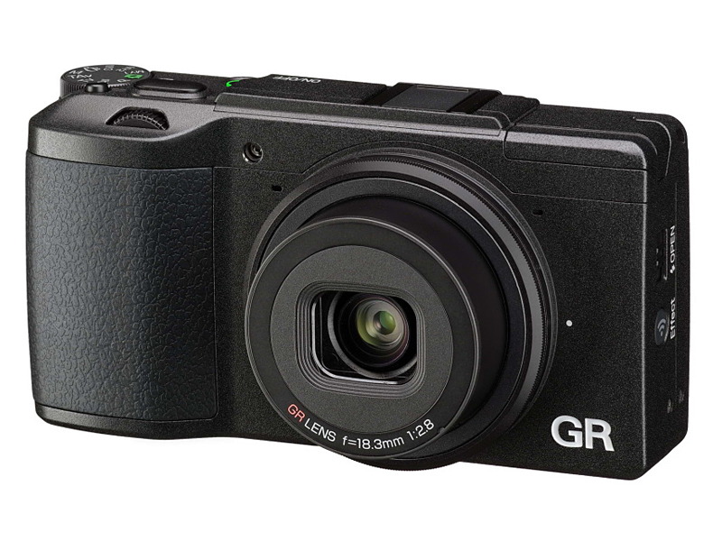 リコーGRシリーズの最新モデル「GR II」（2015年7月発売）