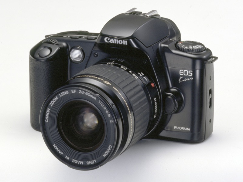Kissシリーズ初号機「EOS Kiss」（1993年9月発売）