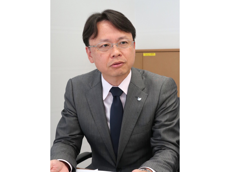 商品企画を担当した加藤収一氏。