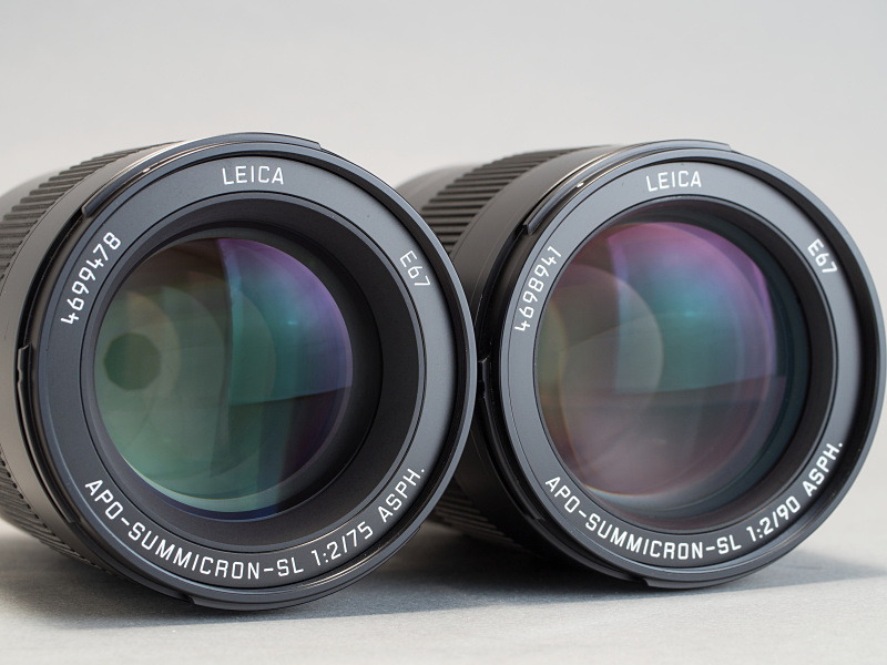 前玉は径と位置が少し異なる。重さは意外にも75mmの方が20gほど重い。