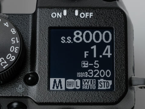 新製品レビュー：FUJIFILM X-H1（外観・機能編） - デジカメ Watch
