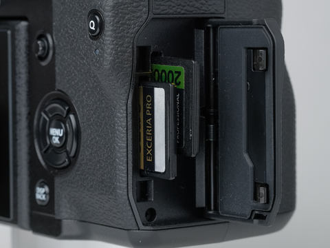 新製品レビュー：FUJIFILM X-H1（外観・機能編） - デジカメ Watch