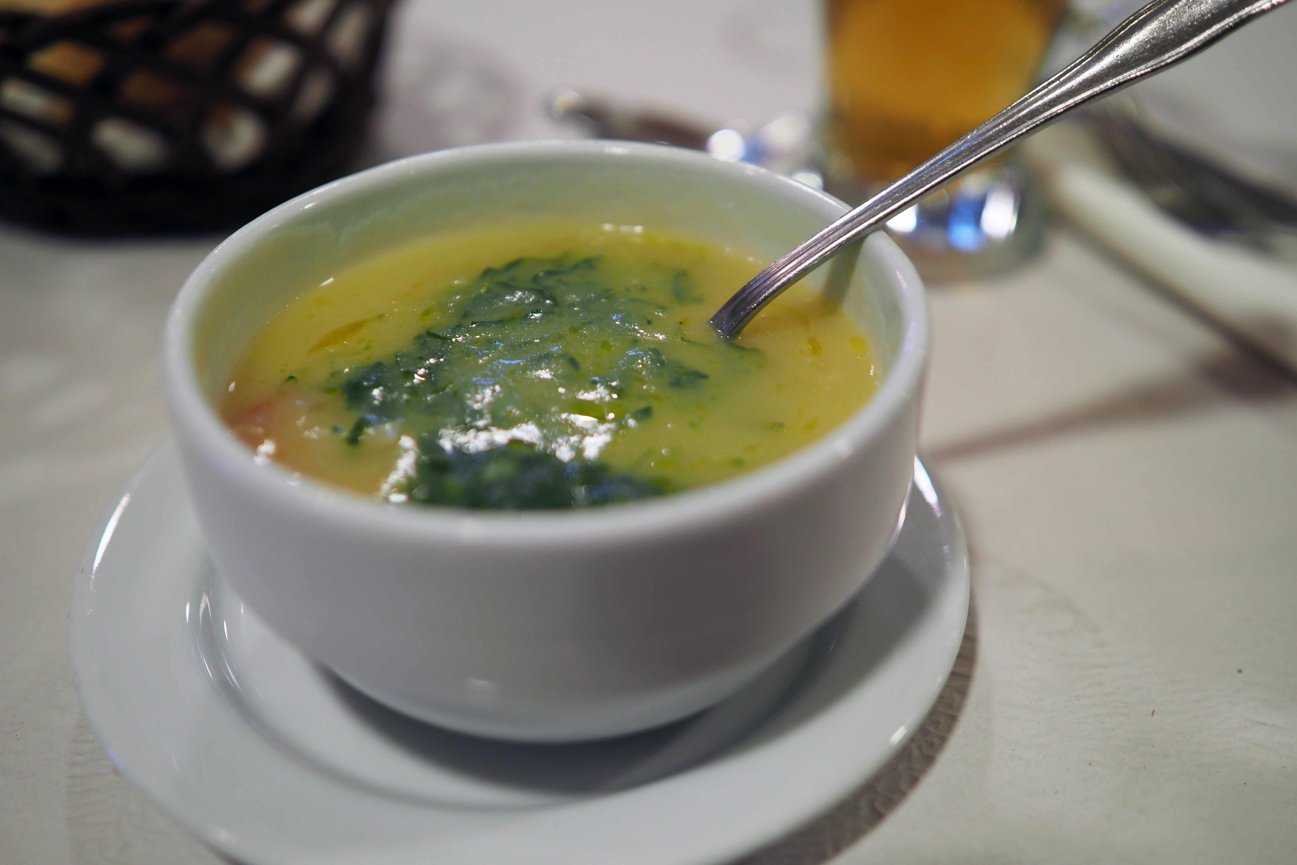 OLYMPUS OM-D E-M1 Mark II / M.ZUIKO DIGITAL ED 17mm F1.2 PRO / 1/90秒 / F1.2 / 0EV / ISO 200 / 絞り優先AE / 17mm（34mm相当）