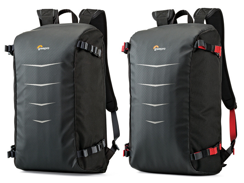 左からブラック、レッド。