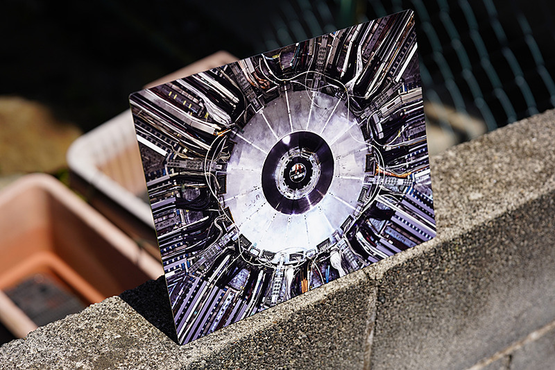 CMYKで出力する際のようにあれこれする必要はなさそう。また角には丸みが強制的に施される。これは安全性のため。