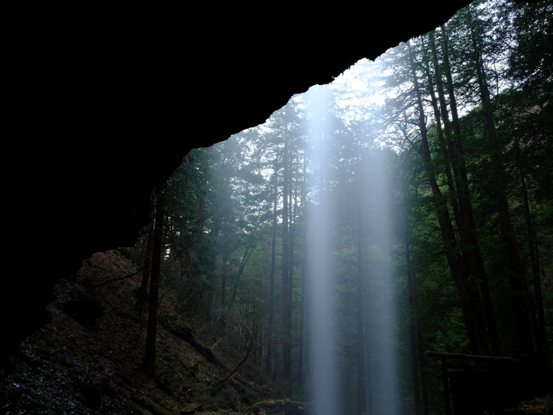 撮影：秦達夫<br><span class="fnt-85">FUJIFILM GFX 50S / GF32-64mmF4 R LM WR / 1.9秒 / F22 / -1EV / ISO 100 / 絞り優先AE / 32mm</span>