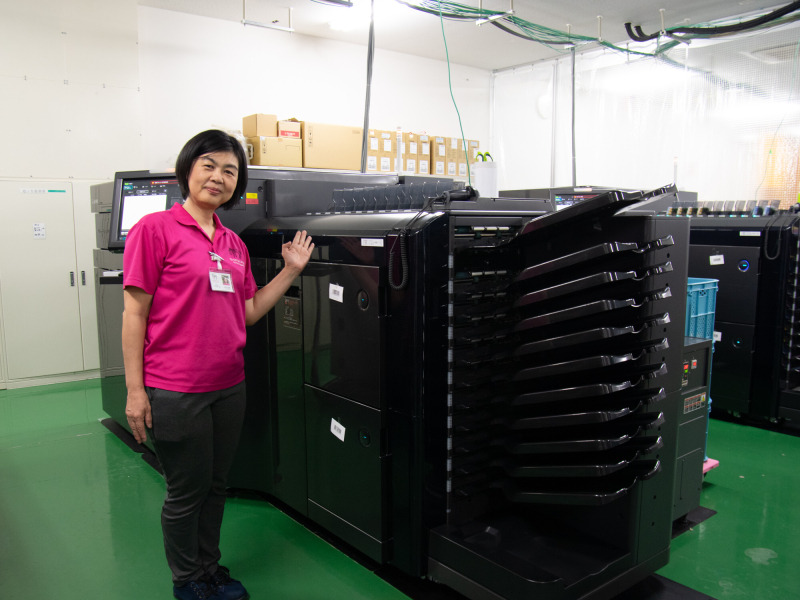 DreamLabo 5000。本体標準価格は税別5,000万円。幅6,987mm×奥行き3,829mm×高さ2,090mmの巨大な筐体。