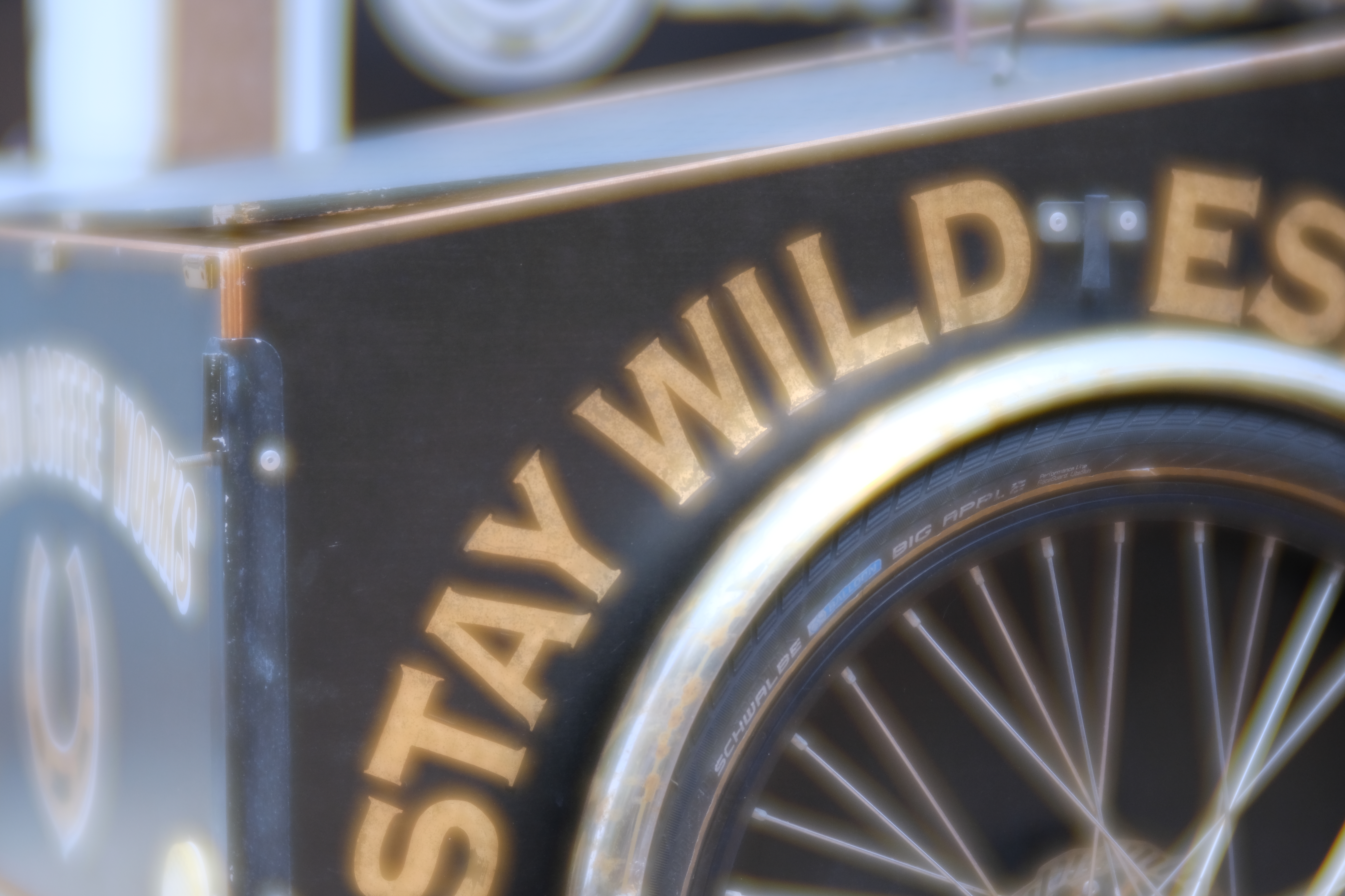 X-E3 / Velvet 85 / 1/1,900秒 / F1.8 / +0.3EV / ISO 400 / 絞り優先AE / フィルムシミュレーション：ASTIA