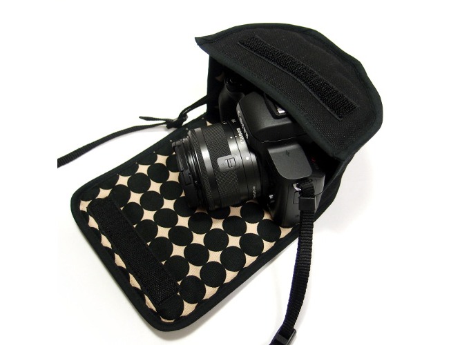 ブラック・マーブルドット