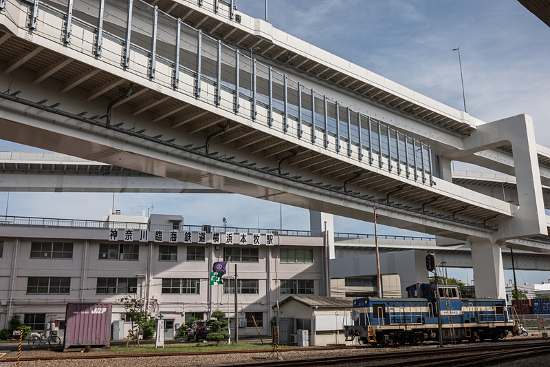 F8まで絞った。像の均質性は申し分ない。ライカCL / ISO100 / F8 / 1/320秒 / WB:オート / 23mm