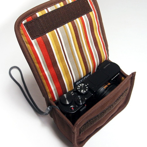 パナソニック LUMIX DC-TX2 ＋ オスプレーカメラケース PANASONIC LUMIX DC-TX2 おすすめのカメラケースとストラップ