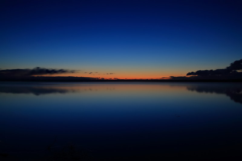 タイトル：ウトナイ湖の夜明け／撮影地：苫小牧市／撮影者：kentaさん