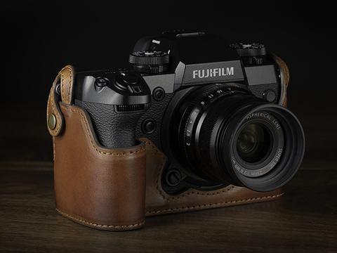 富士フィルム FUJIFILM X-H1 ハーフケースおまけ付き 良品 動作品 FUJIFILM X-H1」専用のハーフレザーケース - デジカメ Watch