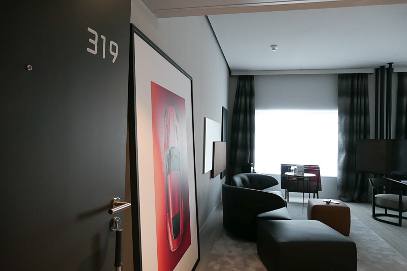 こちらは「ザガート スイート」。