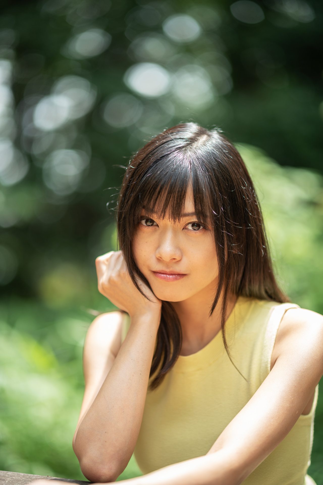 口径食の影響は少しあり、画面の周囲に行くほど光点ボケがややレモン形状に変化する。ライカSL / ISO50 / F1.25 / 1/400秒 / WB:オート