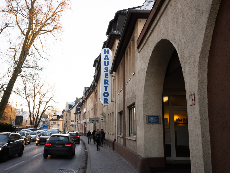 ライカA型の時代は、エルンスト・ライツ社のハウザートー工場と呼ばれる場所で作られていた。ウェッツラー駅から徒歩圏内。