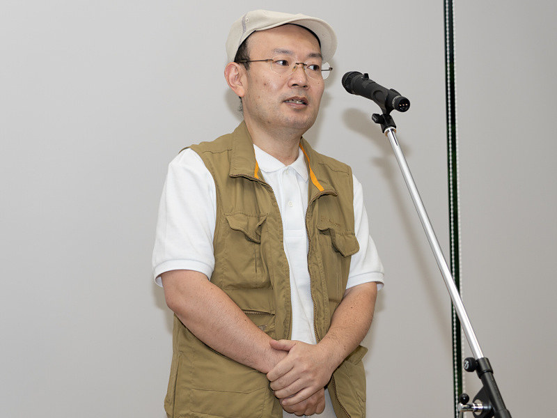 写真家の宮坂雅博さん。