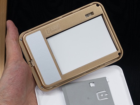 キヤノン、裏面シール紙の小型プリンター「iNSPiC」 - デジカメ Watch