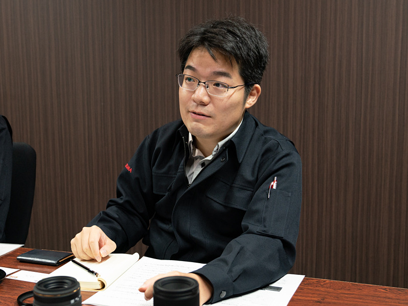 光学設計担当の仲本氏