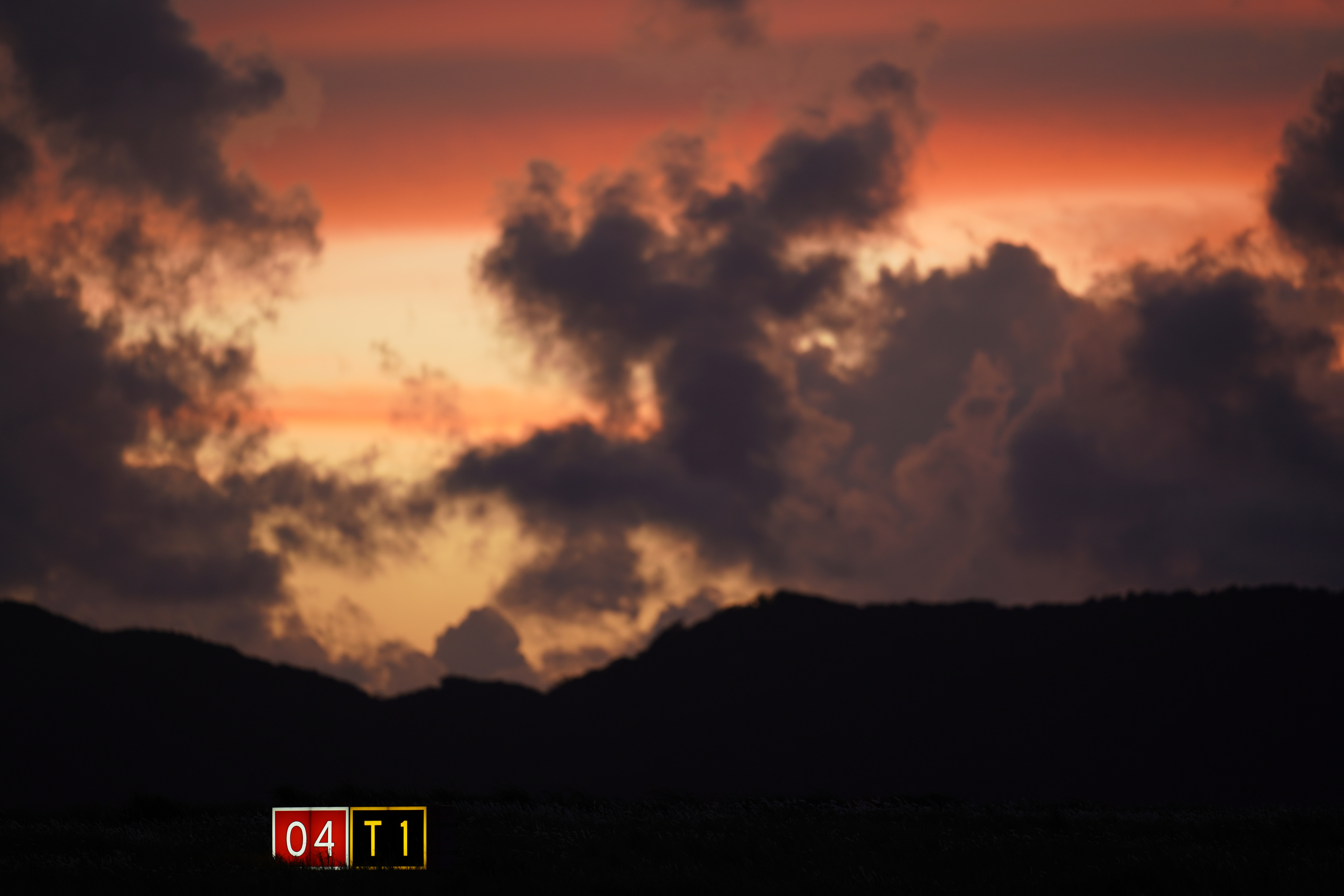 α9 / FE 400mm F2.8 GM OSS / 400mm / シャッター速度優先AE（1/40秒・F2.8・-0.7EV）/ ISO 200