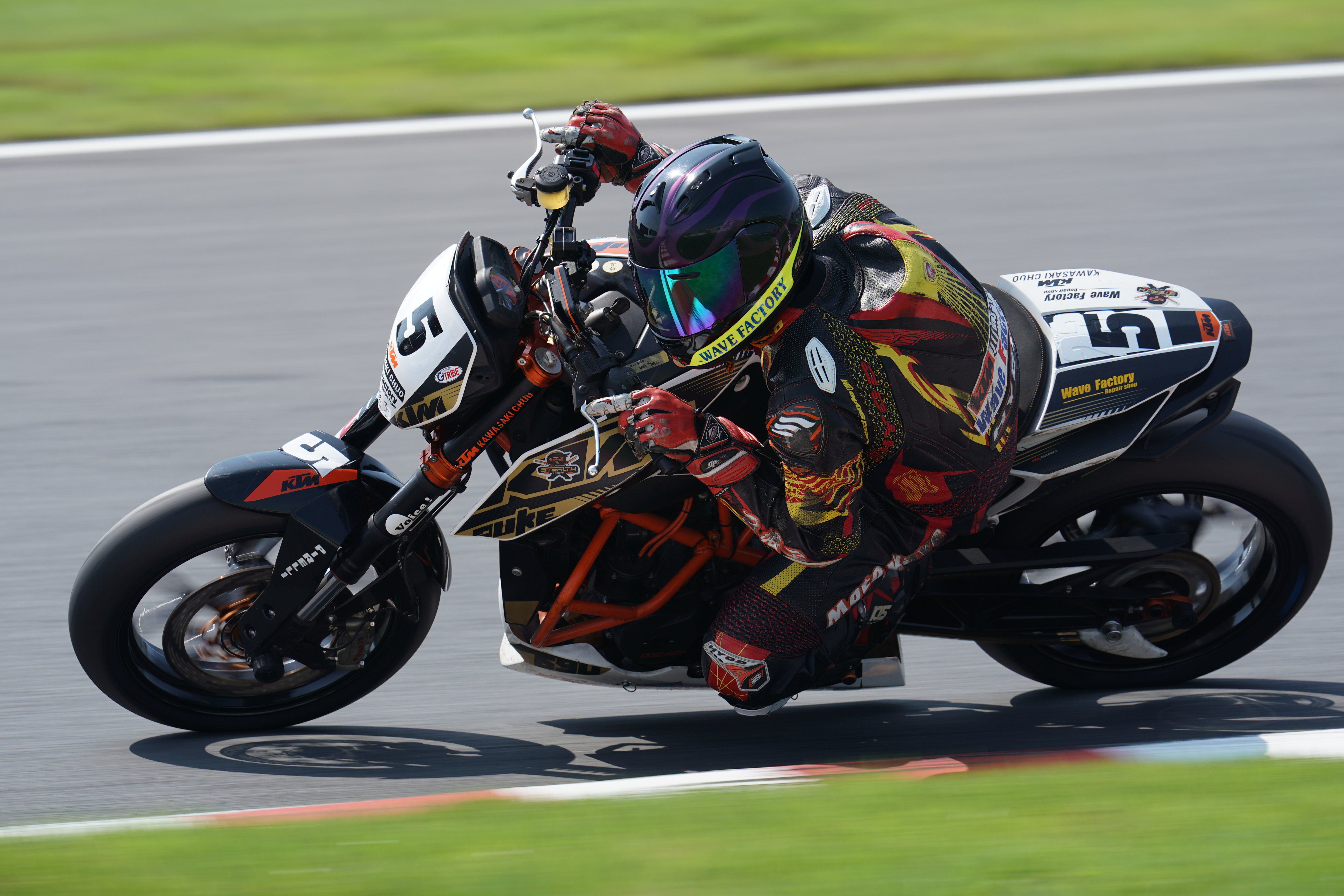 α9 / FE 400mm F2.8 GM OSS / 400mm / シャッター速度優先AE（1/200秒・F8.0・-0.7EV） / ISO 100