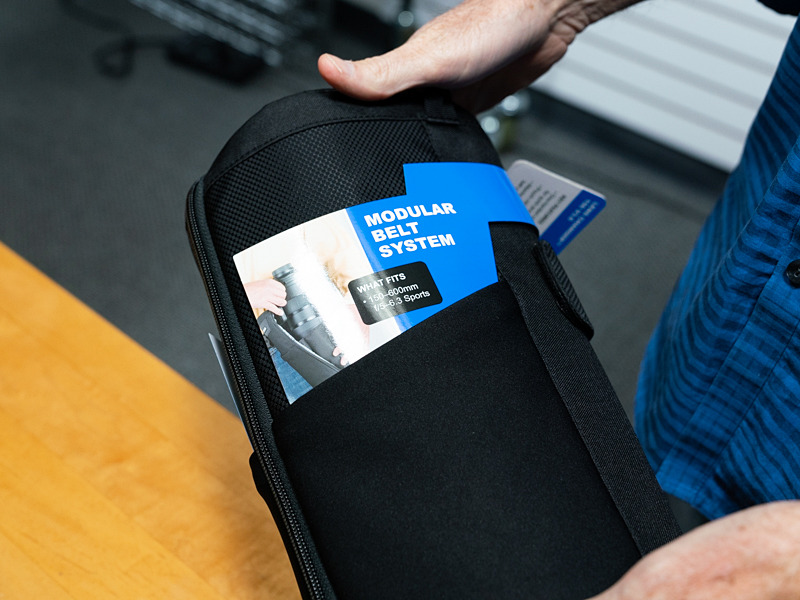 最近人気の150-600mmクラス用レンズケースも早速ラインナップされている。