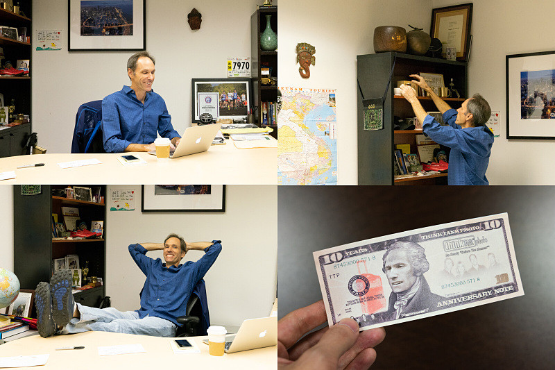 社長室にて。Dougさんはシリアスにカメラバッグに向き合うが、ランチタイムなどでは冗談を言ったり、おどけてみたり、素晴らしいムードメーカー。日課はランニング。