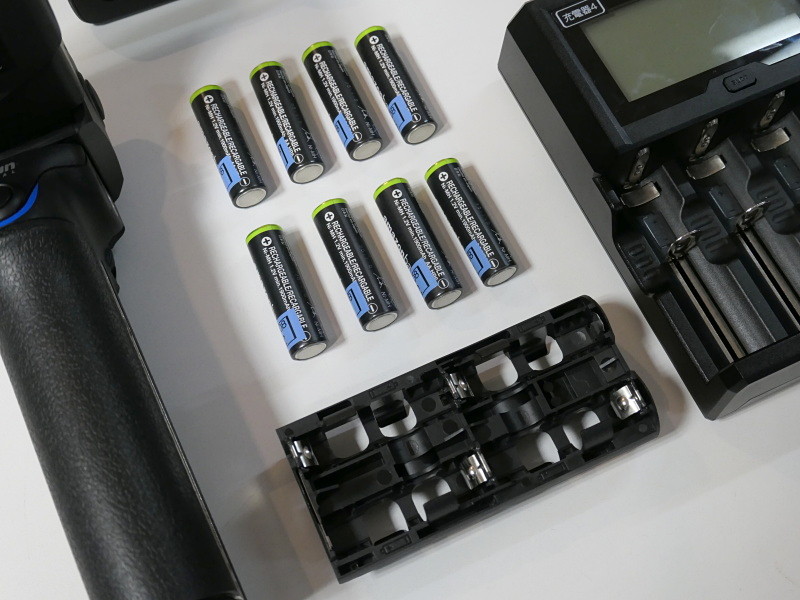 単3電池8本用マガジン。