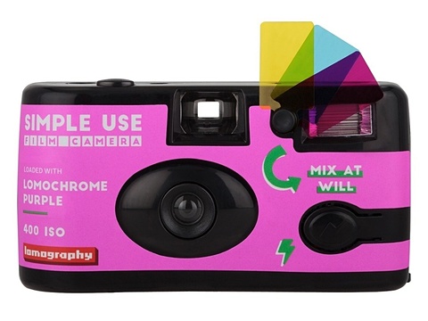 カラーシフトを楽しむネガフィルム「ロモクローム パープル」が新製法
