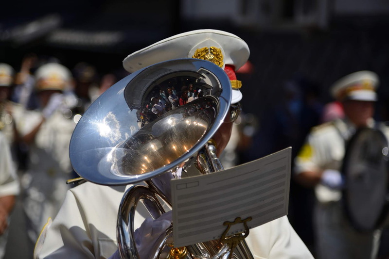 撮影者名：直さん<br>あるイベントでの音楽隊のパレードです。面白い写真だとは思うのですが、大村先生のレクチャーをぜひお願い致します。