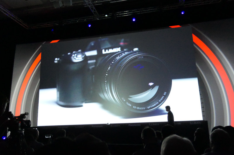 LEICA DG VARIO-SUMMILUX