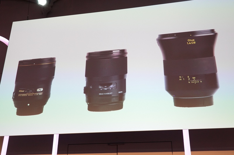 AF-S NIKKOR 28mm f/1.4E EDとOtus 1.4/28をライバルとして挙げた。