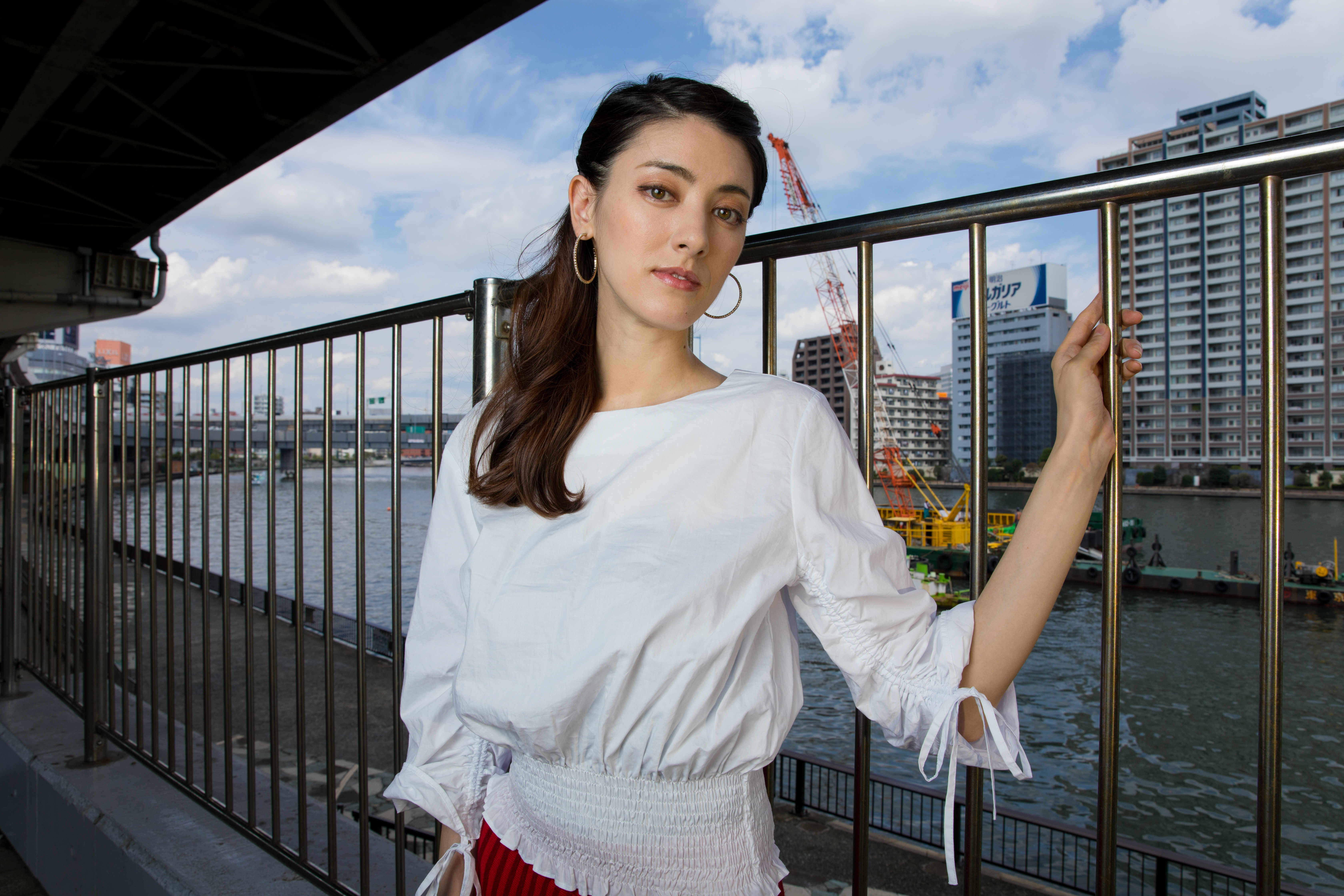 2灯ライティング<br>キヤノンEOS 5D Mark IV / EF 24-70mm F2.8 L II USM / 24mm / マニュアル露出（1/200秒・F11） / ISO 100