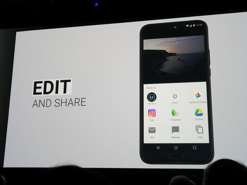 RAW/JPGを転送可能。他のアプリに渡したり、SNSへのアップロードまで行える。