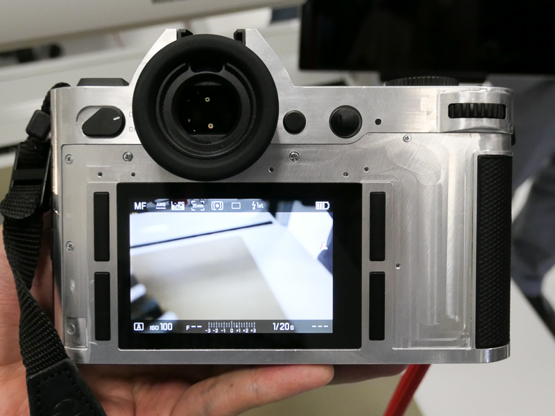 これはこれでカッコいいと思う。やはり売り物ではない。