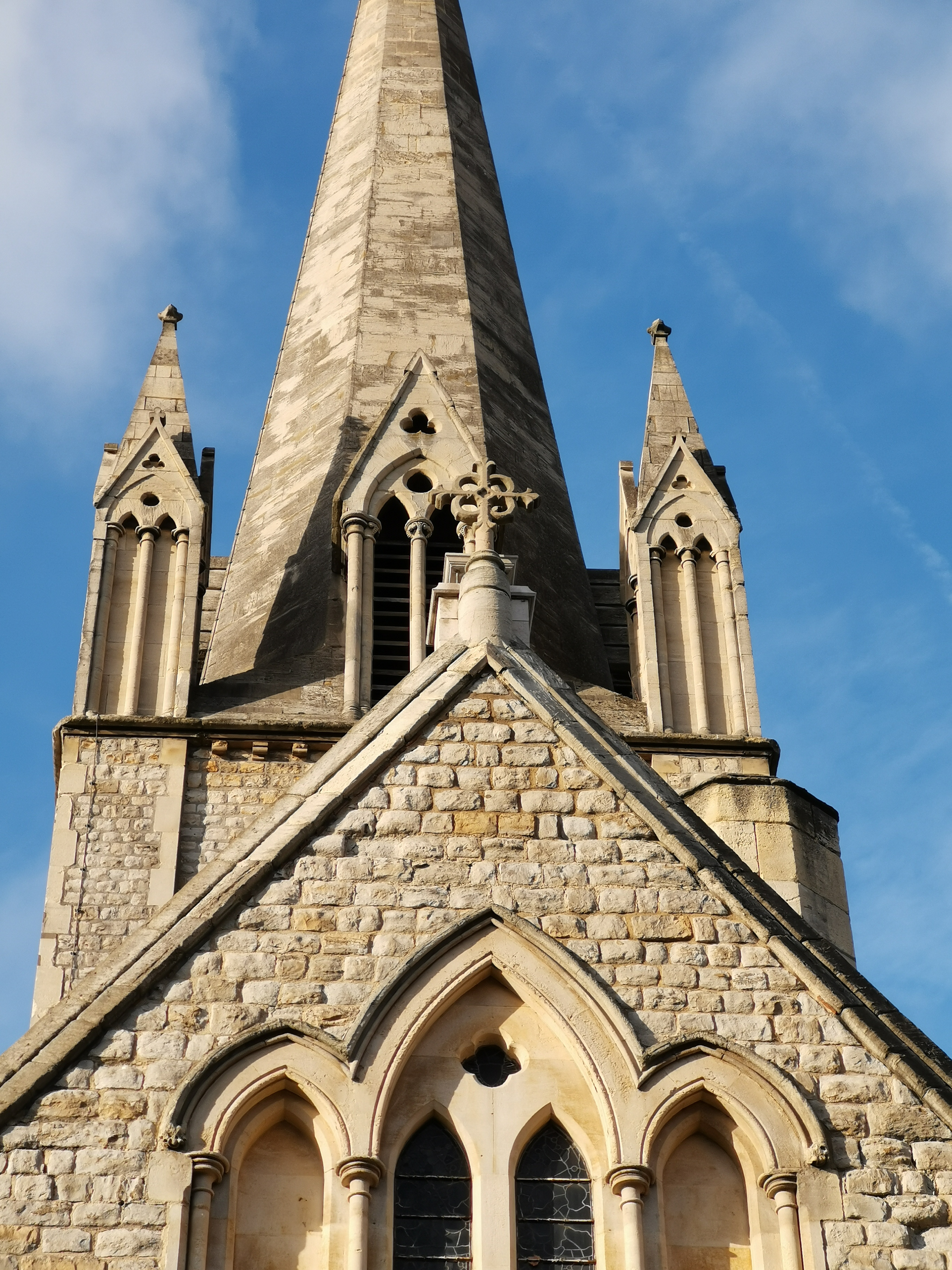 こちらは80mmの作例。どの画角でも十分な写りをする