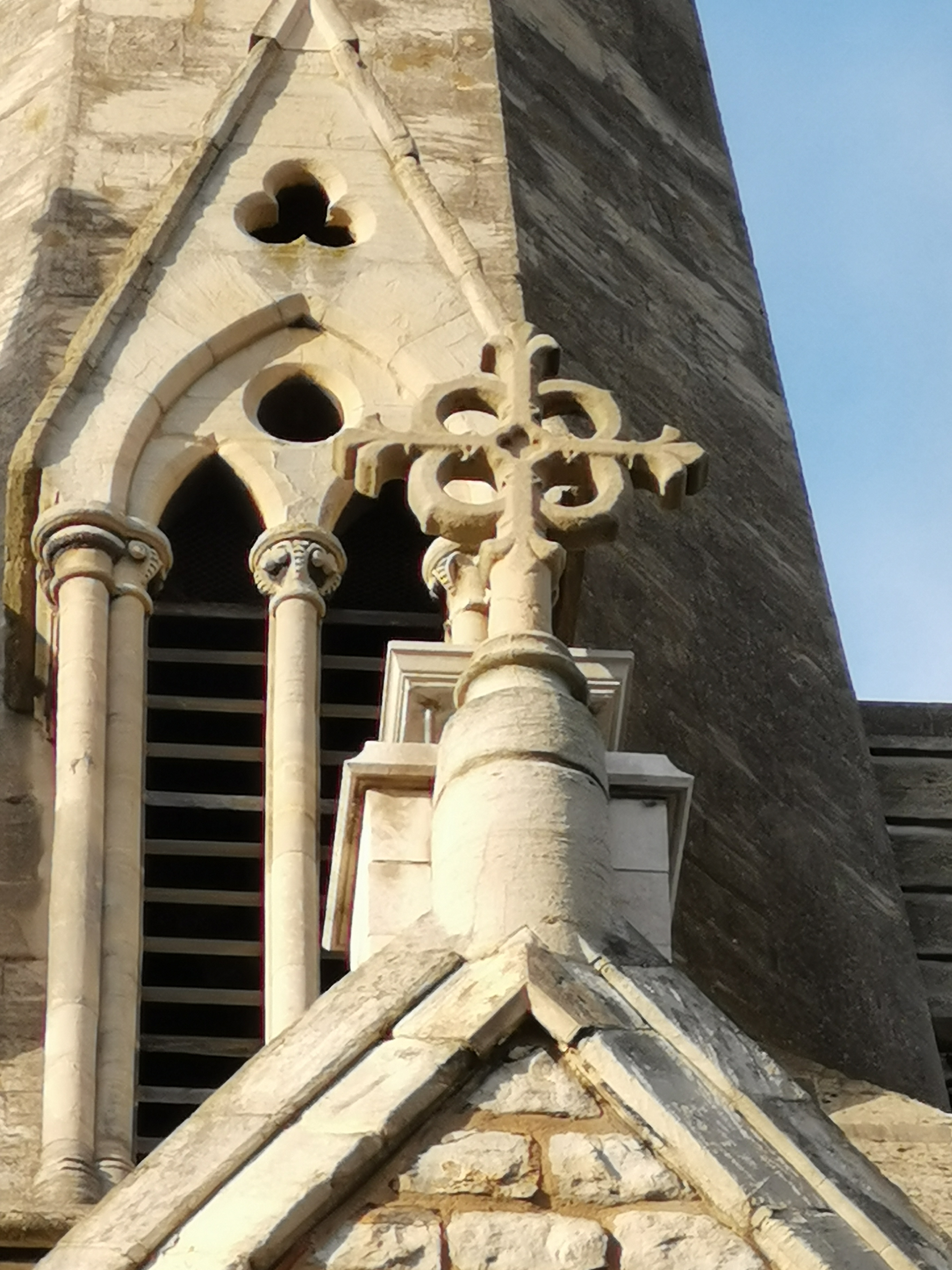 さらに10倍のデジタルズームで270mm相当。縮小画像であれば使えそうだ