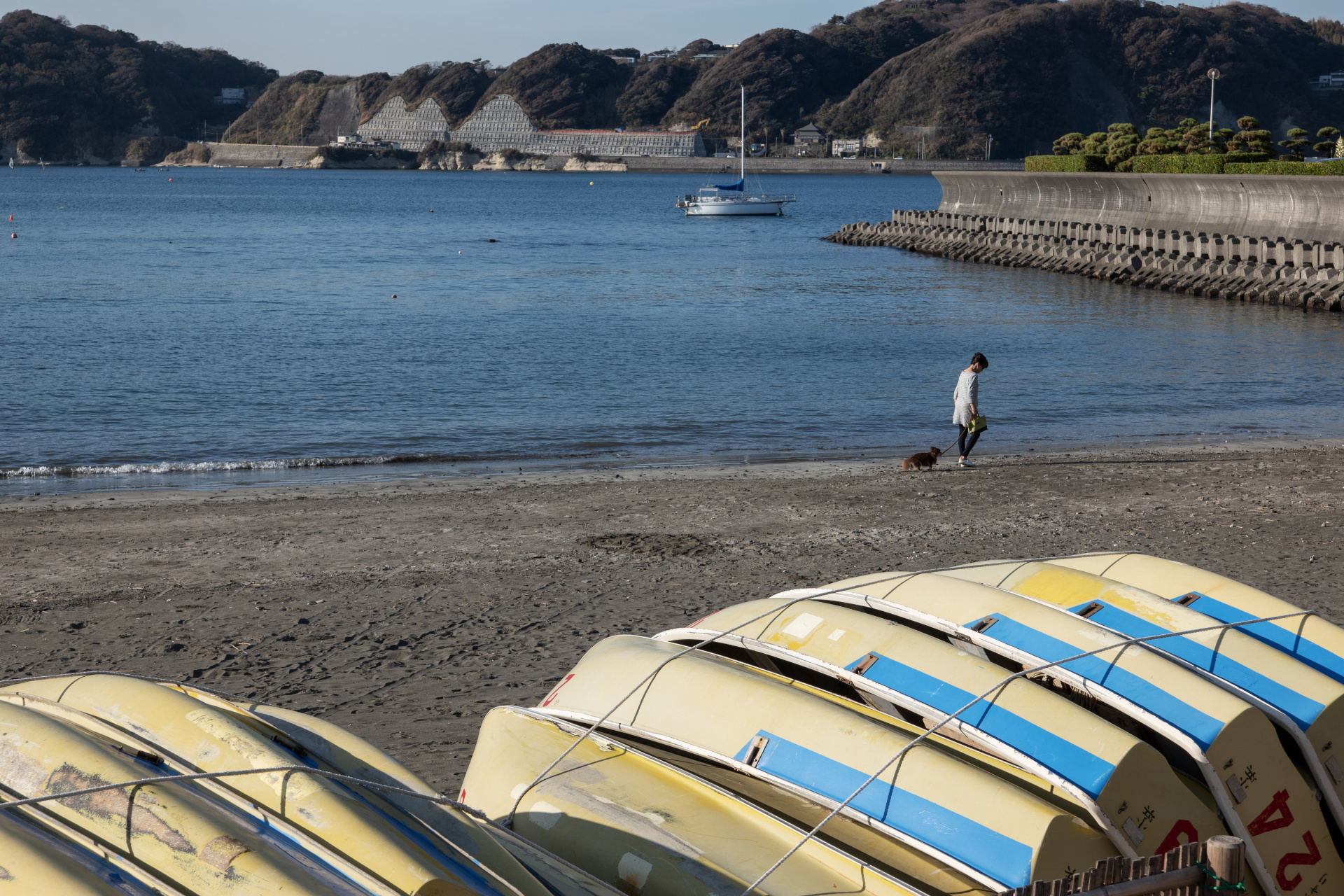 ズームリングなどの操作フィーリングは相当に良好で、気持ちよく撮影に臨めるレンズだ。ライカCL / ISO100 / F8.0 / 1/320秒 / WB:オート / 40mm