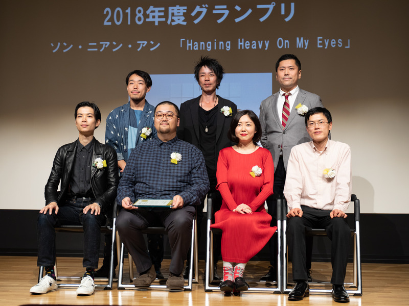 左からデレク・マン氏、佐々木香輔氏、ソン・ニアン・アン氏、内倉真一郎氏、山越めぐみ氏、岡田将氏、別府雅史氏