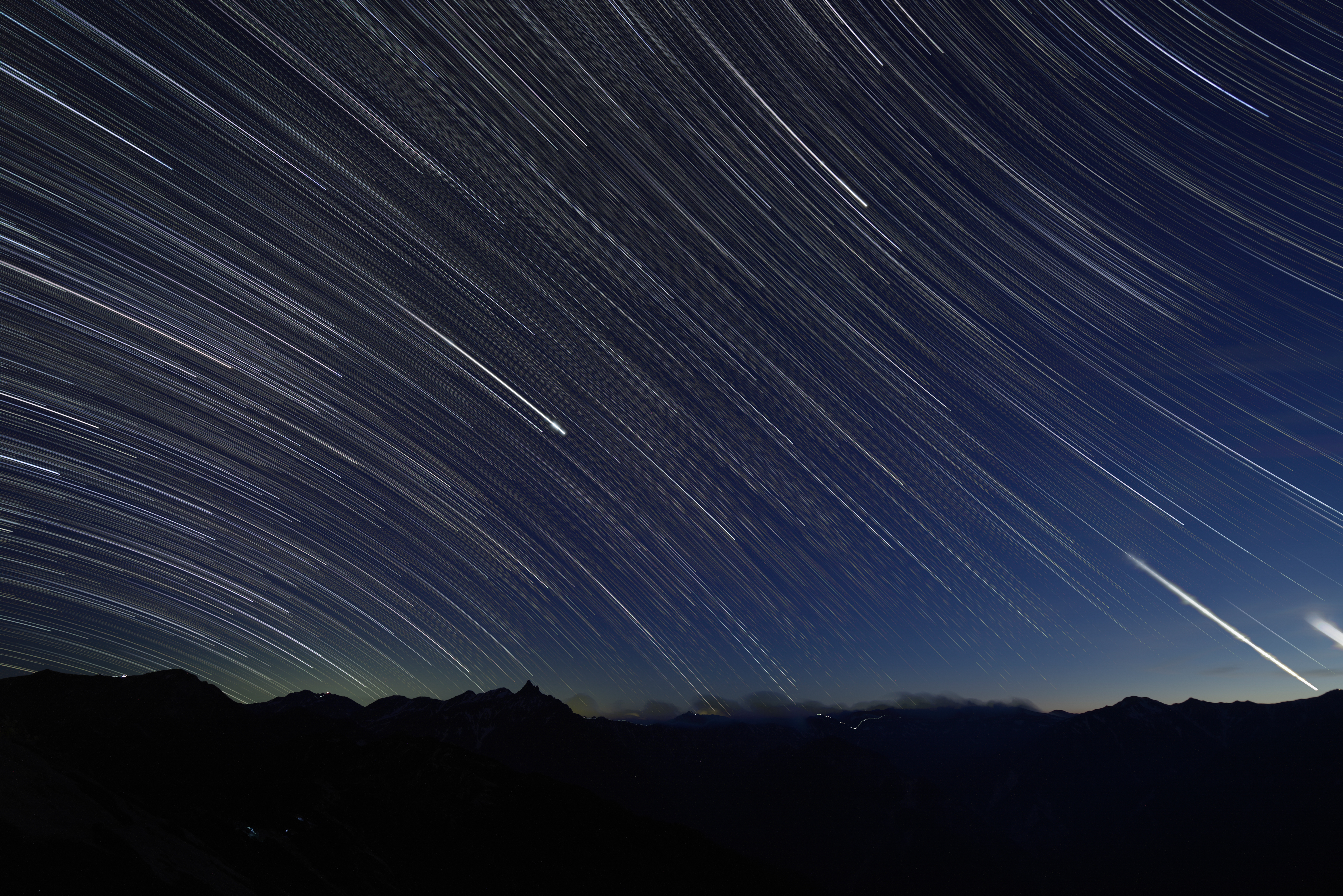 PENTAX K-1 Mark II / HD PENTAX-D FA 15-30mmF2.8ED SDM WR（15mm） / マニュアル露出（F2.8・8秒） / ISO 1600 / インターバル合成：撮影枚数600枚（1時間20分相当）