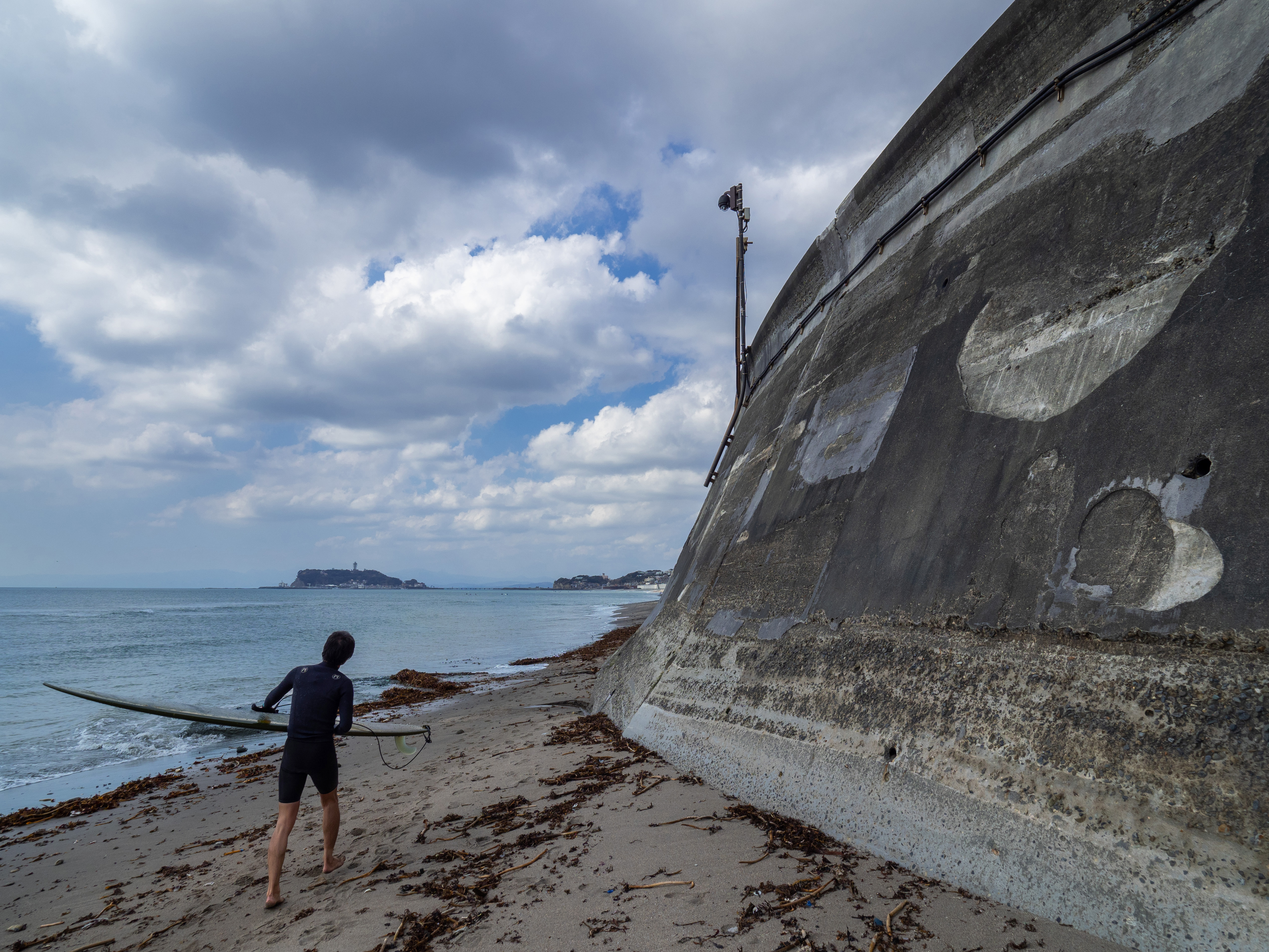 撮影：郡川正次<br><span class="fnt-85">OLYMPUS OM-D E-M1 Mark II / M.ZUIKO DIGITAL ED 7-14mm F2.8 PRO / 10mm（35mm判換算20mm） / 絞り優先AE（F5.6・1/750秒・±0EV） / ISO 200</span>