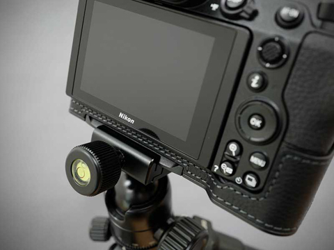 Nikon Z用イタリアンレザーカメラケース - デジカメ Watch