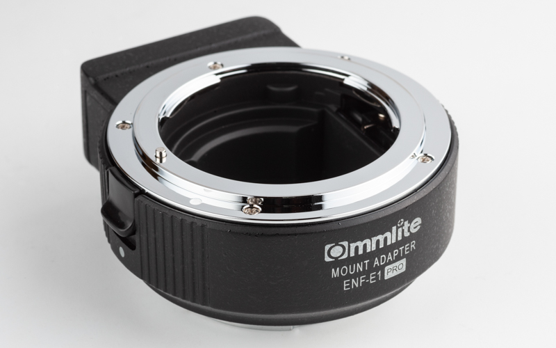 ニコンFマウントのAFレンズをソニーEマウントボディで使えるようになる。