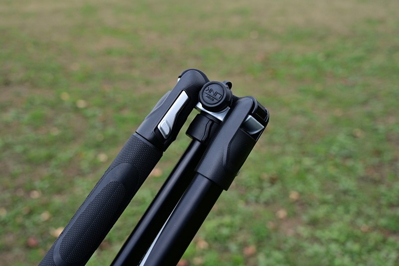 脚を反転したトラベル状態。